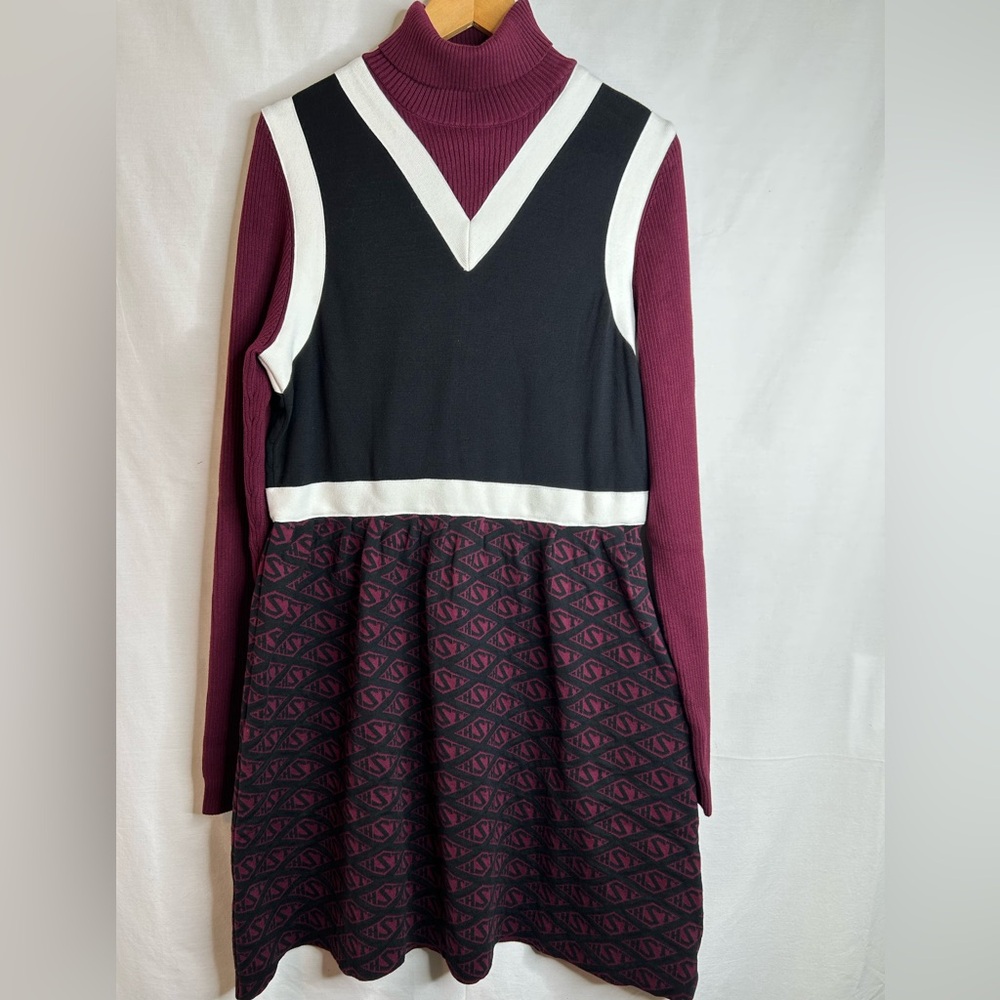 Tommy Hilfiger Black and Burgundy Long Sleeve V‑Neck Knit Dress